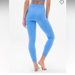 Athleta Transcend 7/8 Leggings in Shale